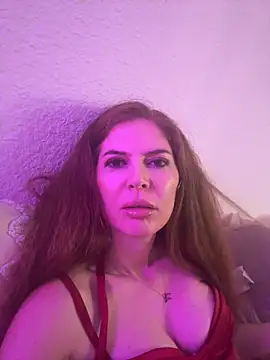 Snapshot of redheadangel_5 chatting on December 1, 2025, 5:30 am redheadangel 5 online show from December 1, 2025, 5:30 am