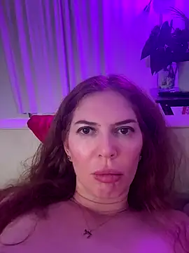 Snapshot of redheadangel_5 chatting on November 28, 2025, 7:19 am redheadangel 5 online show from November 28, 2025, 7:19 am