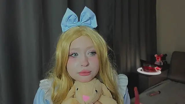 Snapshot of Kityketka chatting on December 1, 2025, 8:04 am Kityketka online show from December 1, 2025, 8:04 am