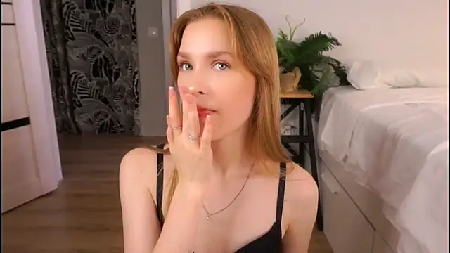 Spennsy Hellen online show from December 4, 2025, 10:47 am