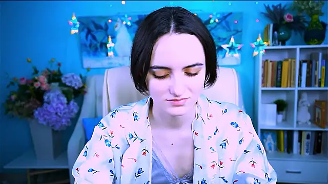 KateWillows online show from February 4, 2026, 4:07 am