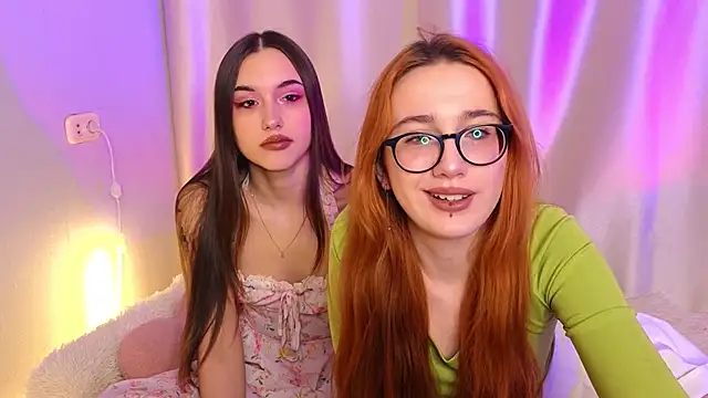 Snapshot of sunny_luna chatting on November 30, 2025, 5:03 pm sunny luna online show from November 30, 2025, 5:03 pm