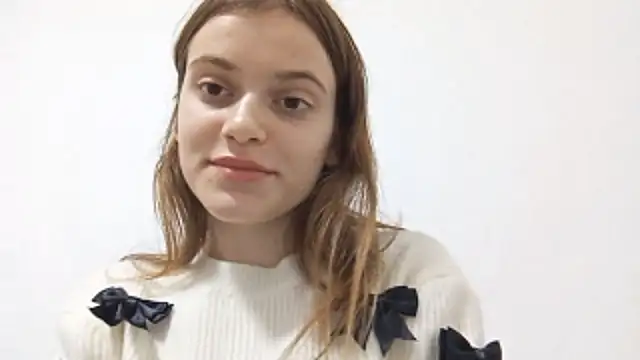 Snapshot of MildredVillareal chatting on December 3, 2025, 3:11 pm MildredVillareal online show from December 3, 2025, 3:11 pm