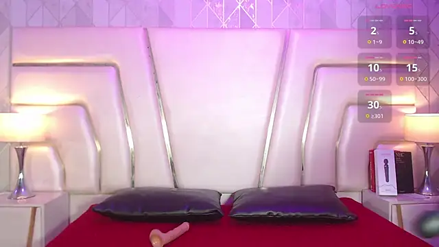 MarianaMontezz online show from April 10, 2026, 8:16 pm