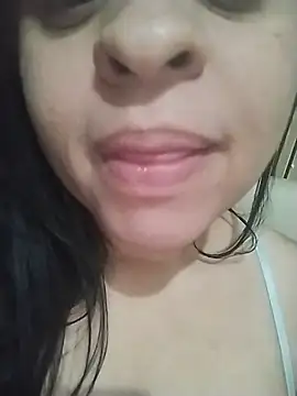 Snapshot of hirla chatting on June 10, 2026, 7:09 am hirla online show from June 10, 2026, 7:09 am