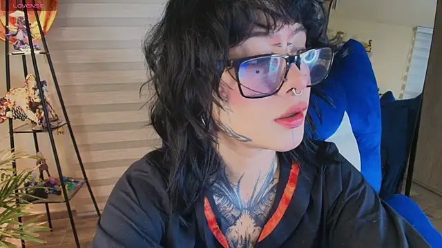 AryRousse online show from March 24, 2026, 2:33 am