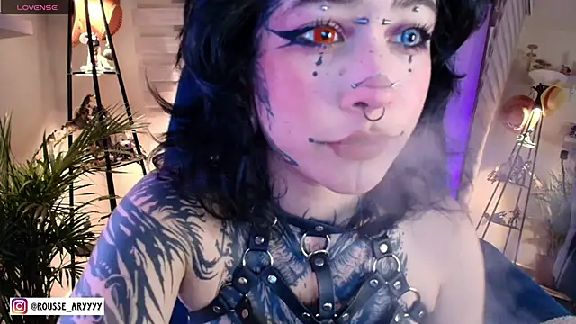 AryRousse online show from June 3, 2026, 3:51 am