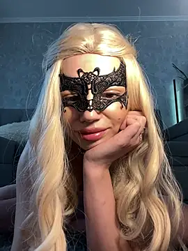 s4rah online show from April 16, 2026, 9:43 am