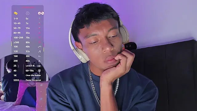 santinaughty online show from March 3, 2026, 9:55 pm