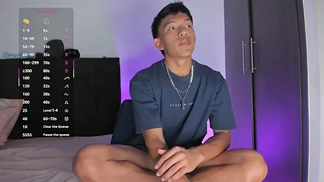 santinaughty online show from February 12, 2026, 10:42 pm