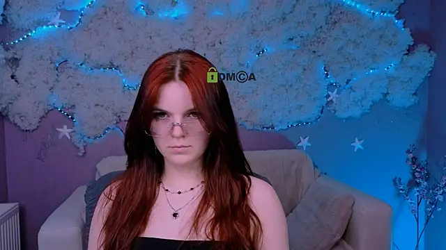 mikameovv online show from April 22, 2026, 9:38 am