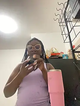 ZahhyGrey online show from April 19, 2026, 11:29 pm