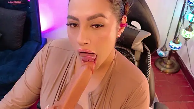 nathferrer 1 online show from August 5, 2026, 5:51 pm