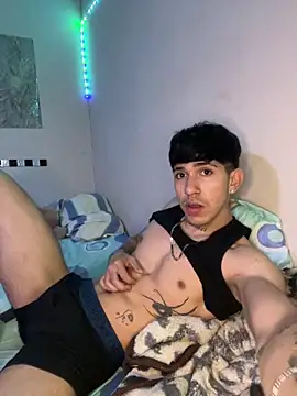 wil hot online show from December 15, 2025, 3:56 am