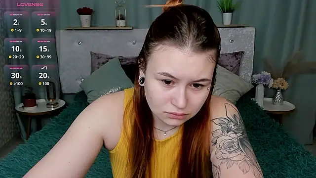 Snapshot of MilanaXHoney chatting on February 7, 2026, 1:24 am MilanaXHoney online show from February 7, 2026, 1:24 am