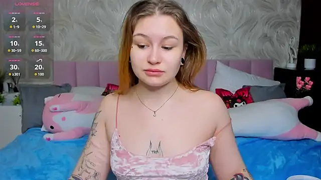 Snapshot of MilanaXHoney chatting on January 11, 2026, 12:50 am MilanaXHoney online show from January 11, 2026, 12:50 am