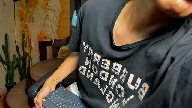 isaac grimm online show from February 14, 2026, 3:07 am