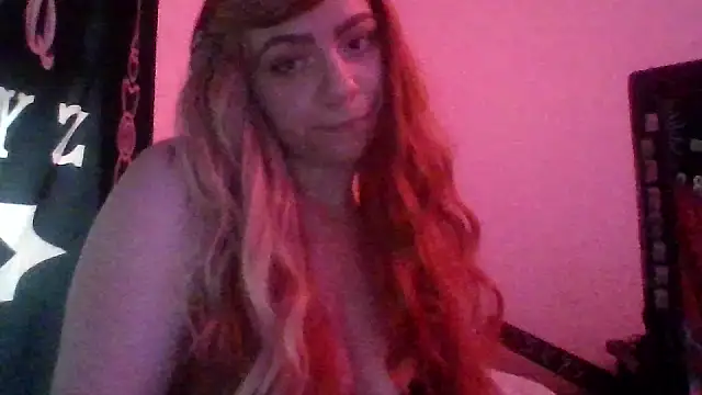 Snapshot of spunfoxxx chatting on February 1, 2026, 11:47 pm spunfoxxx online show from February 1, 2026, 11:47 pm