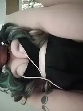 Snapshot of spunfoxxx chatting on February 25, 2026, 7:47 pm spunfoxxx online show from February 25, 2026, 7:47 pm