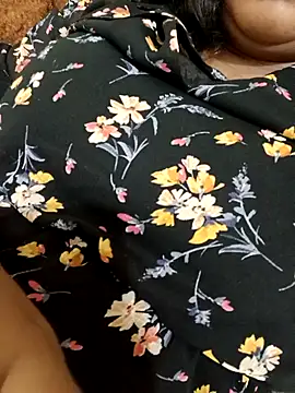 Snapshot of NIDHI-23 chatting on December 1, 2025, 4:02 am NIDHI-23 online show from December 1, 2025, 4:02 am