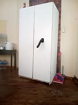 naughty horny bitch online show from April 11, 2026, 5:37 am