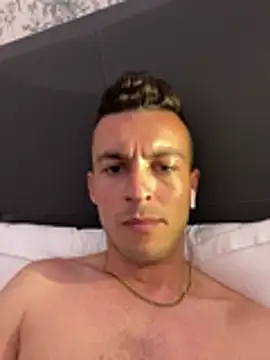 3turkish6model9 online show from May 6, 2026, 3:38 pm