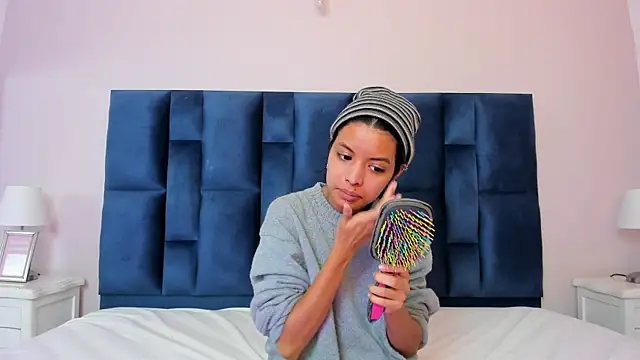 GrishaMochka online show from December 5, 2025, 12:37 pm