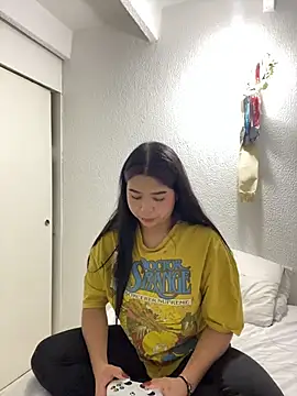 Mylarossi online show from February 9, 2026, 11:03 pm