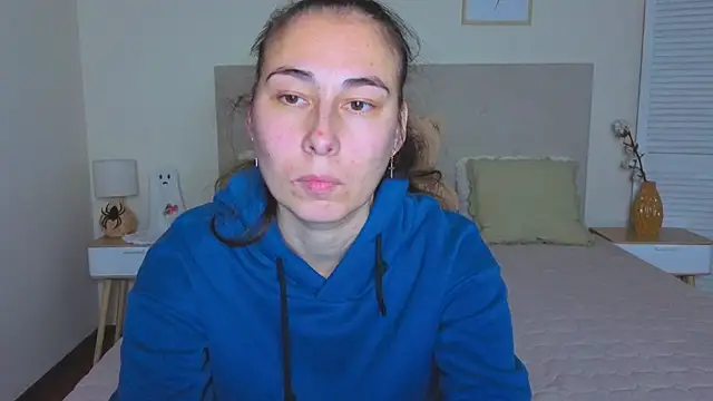 Snapshot of Olivia_milf_ chatting on November 29, 2025, 7:25 pm Olivia milf online show from November 29, 2025, 7:25 pm