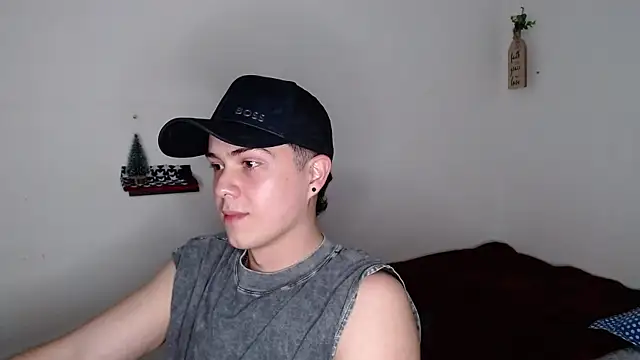 Snapshot of oak_david chatting on December 17, 2025, 11:54 pm oak david online show from December 17, 2025, 11:54 pm