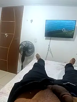 Snapshot of Jeul43 chatting on May 29, 2026, 6:25 pm Jeul43 online show from May 29, 2026, 6:25 pm