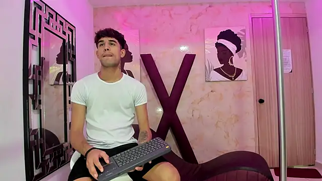 BIG COCKS online show from January 11, 2026, 1:23 am