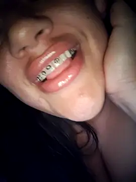 Snapshot of Anna_Blaze chatting on December 1, 2025, 12:44 am Anna Blaze online show from December 1, 2025, 12:44 am