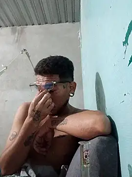 macarywillm online show from April 9, 2026, 6:15 am