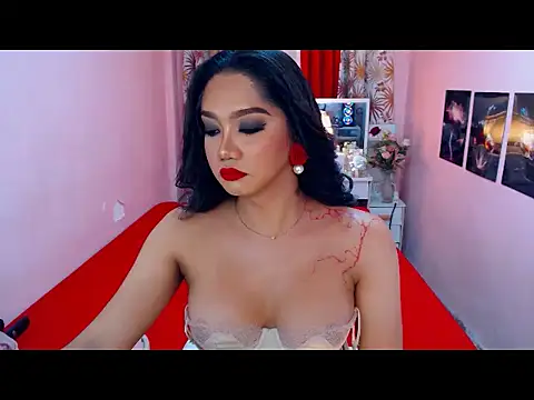 UrScreenGoddess online show from May 17, 2026, 6:35 am