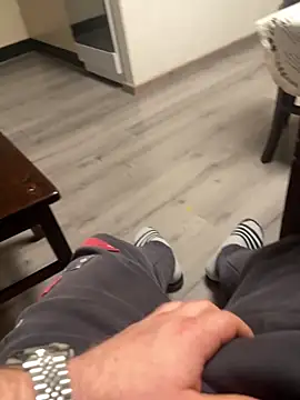 DutchMiracle26 online show from November 30, 2025, 12:44 am