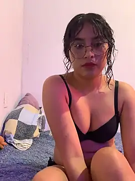 Arely-L1 online show from February 7, 2026, 6:49 pm