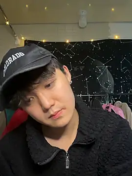 SuYu6688 online show from December 4, 2025, 3:11 pm