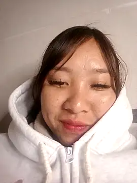 Minsssa20 online show from January 7, 2026, 6:29 am