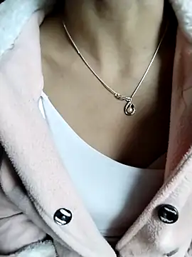 iam-eli online show from December 19, 2025, 12:47 am