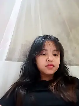 Pretty-haert online show from April 9, 2026, 4:47 am