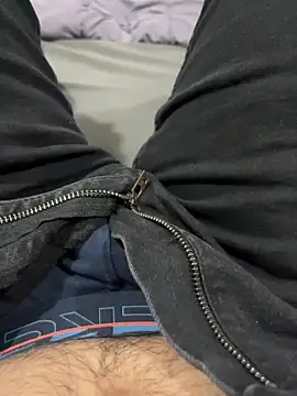 BlahNextDoor online show from December 20, 2025, 3:26 pm