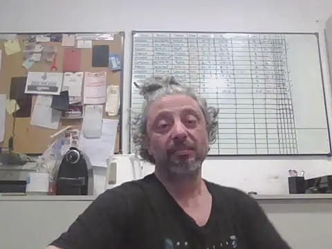 Snapshot of Petebulimia chatting on July 9, 2026, 5:41 am Petebulimia online show from July 9, 2026, 5:41 am