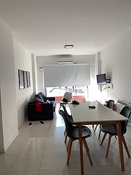 Petebulimia online show from April 12, 2026, 8:01 pm