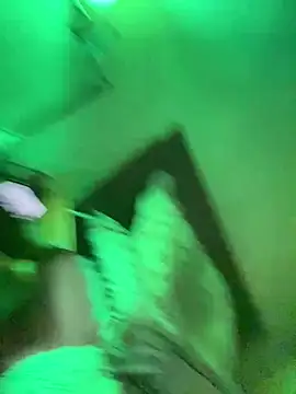 Petebulimia online show from February 9, 2026, 3:21 pm