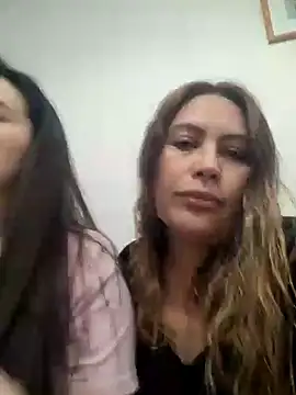 Snapshot of Leroy_Luna chatting on December 14, 2025, 11:43 pm Leroy Luna online show from December 14, 2025, 11:43 pm