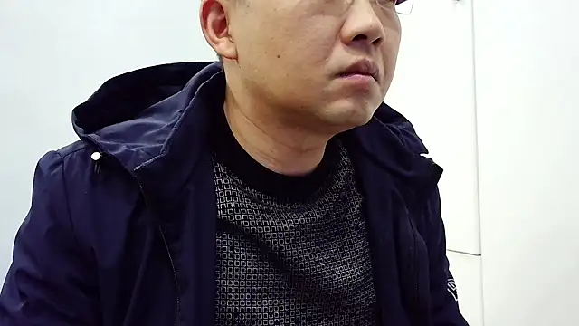 tudou9899 online show from January 16, 2026, 4:33 pm