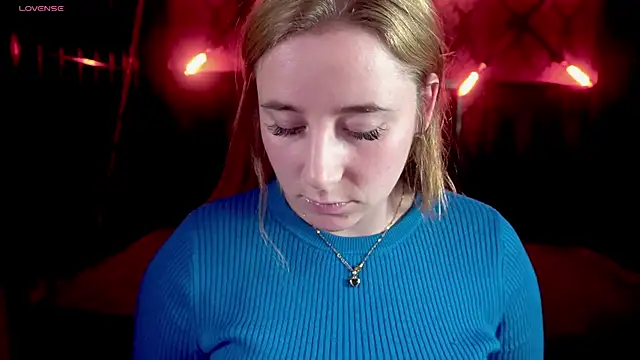 Snapshot of KailaVoss chatting on December 4, 2025, 6:56 am KailaVoss online show from December 4, 2025, 6:56 am