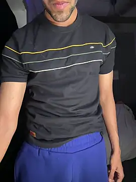 Snapshot of fitboy_xxx chatting on February 15, 2026, 7:24 pm fitboy xxx online show from February 15, 2026, 7:24 pm