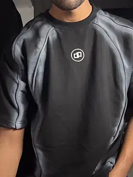 Snapshot of fitboy_xxx chatting on December 18, 2025, 6:34 pm fitboy xxx online show from December 18, 2025, 6:34 pm